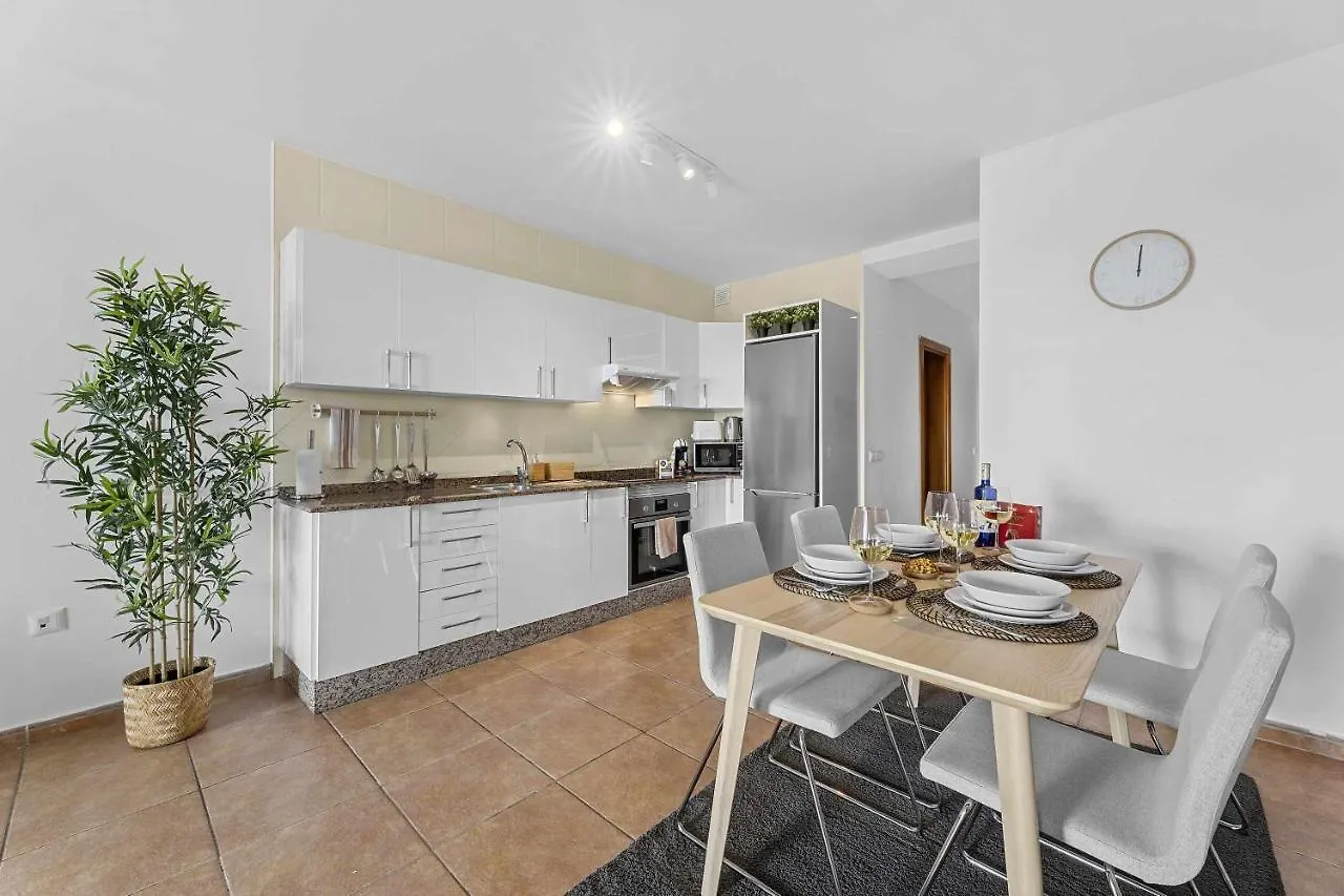 Holyhome Sunsplash Costa Teguise 0*,