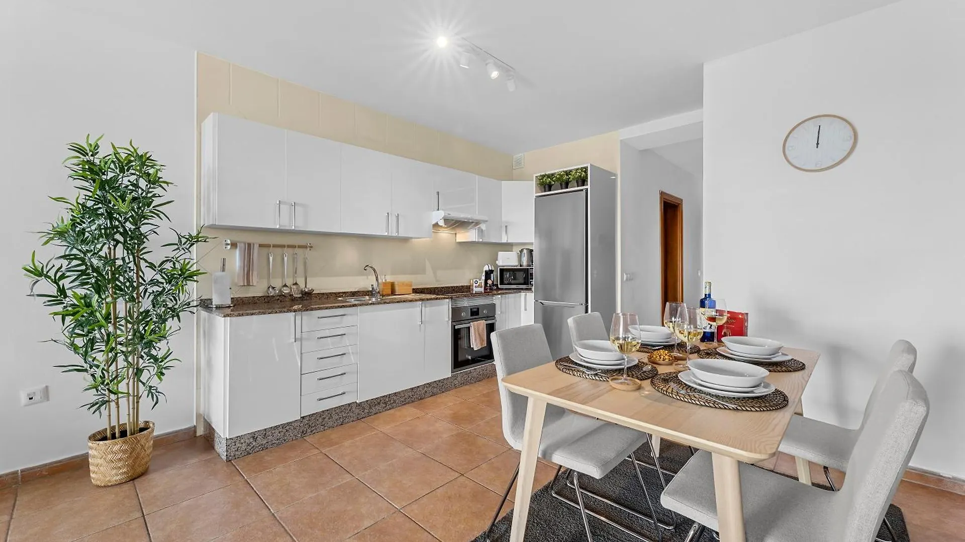 Holyhome Sunsplash Costa Teguise
