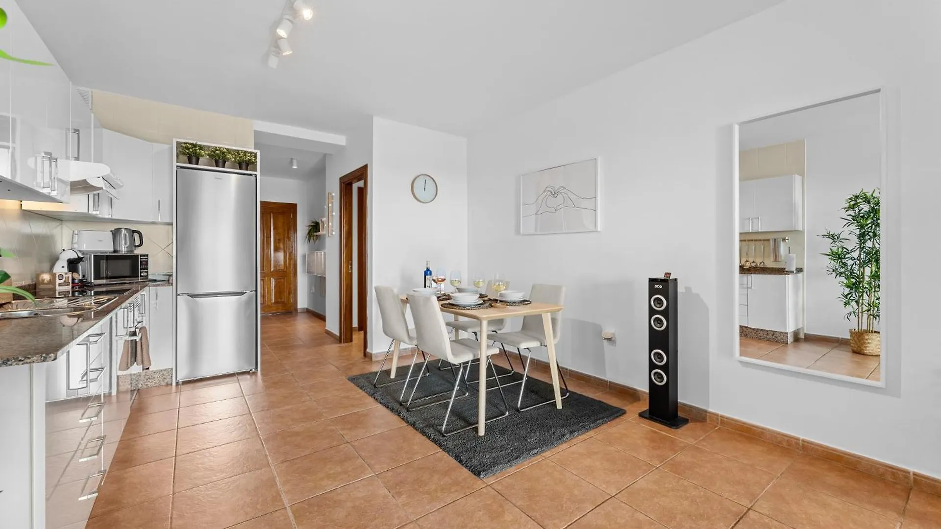 Holyhome Sunsplash Costa Teguise Spain